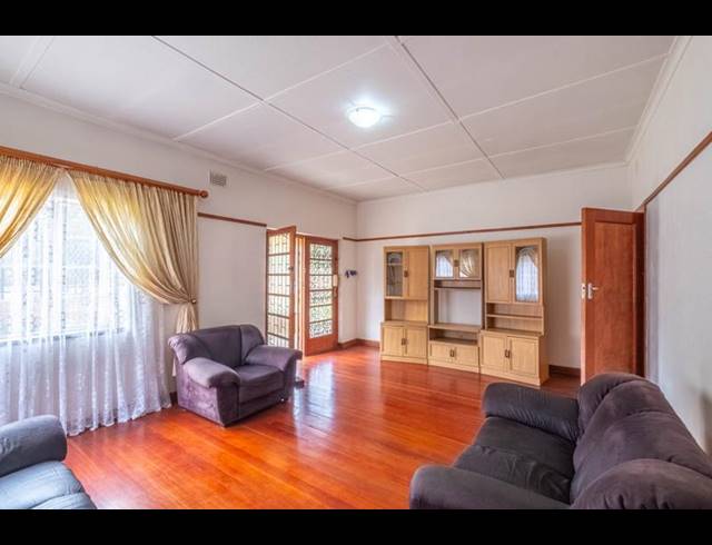 3 BEDROOM HOUSE FOR SALE IN PRIMROSE HILL